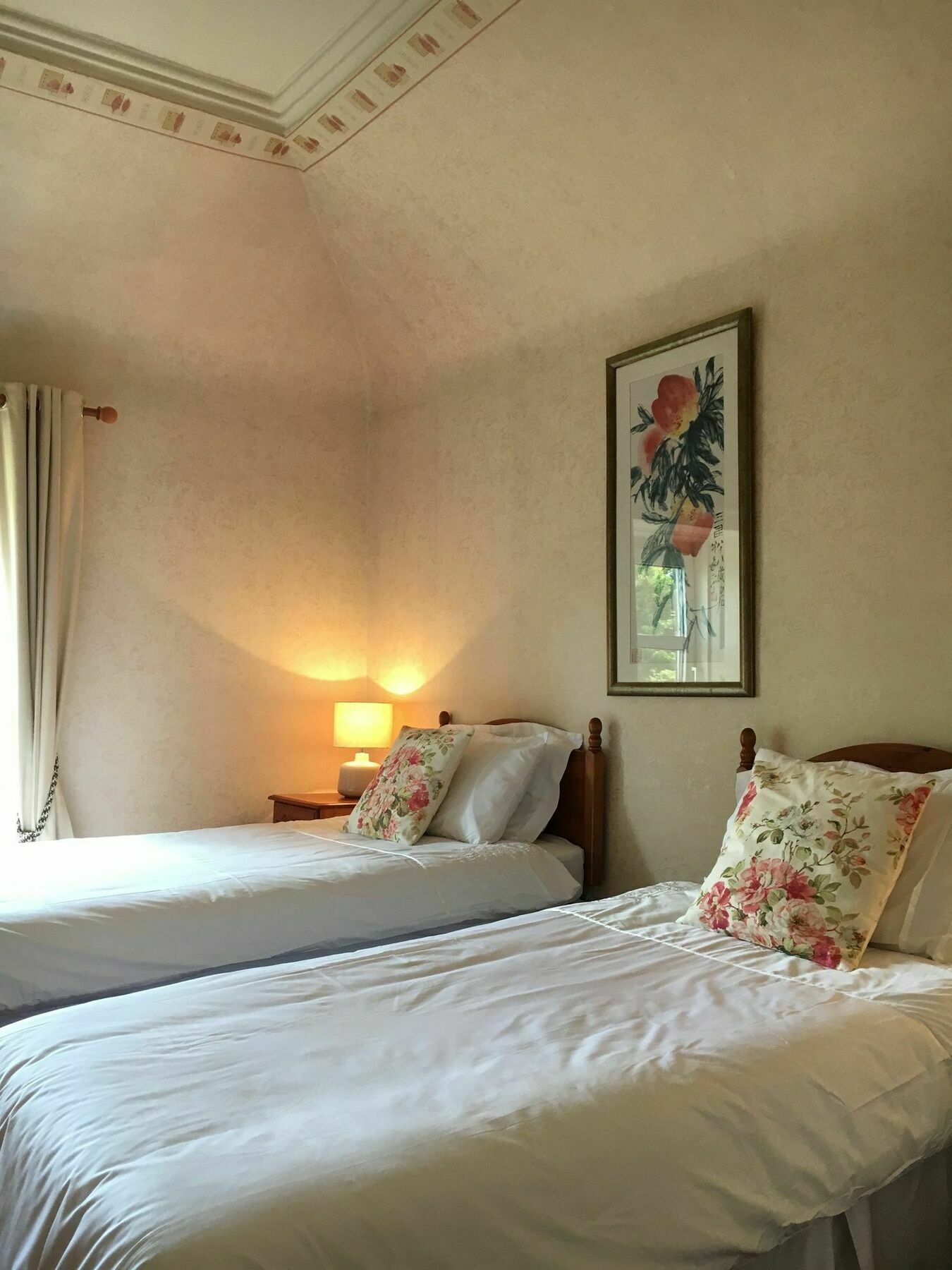 Room Only Corbies Rest Inverness Exteriör bild